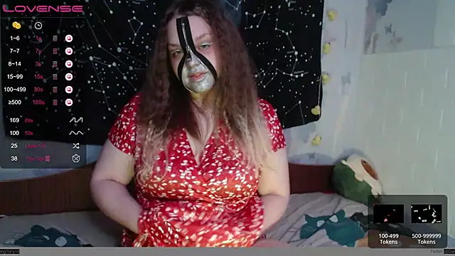 Snapshot of darling_tony chatting on 10.10.25 darling tony online show from 10.10.25