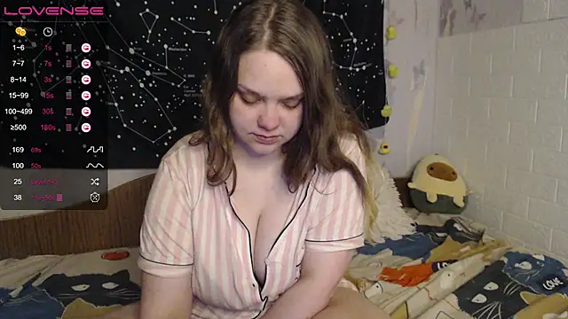 Snapshot of darling_tony chatting on 11.28.25 darling tony online show from 11.28.25