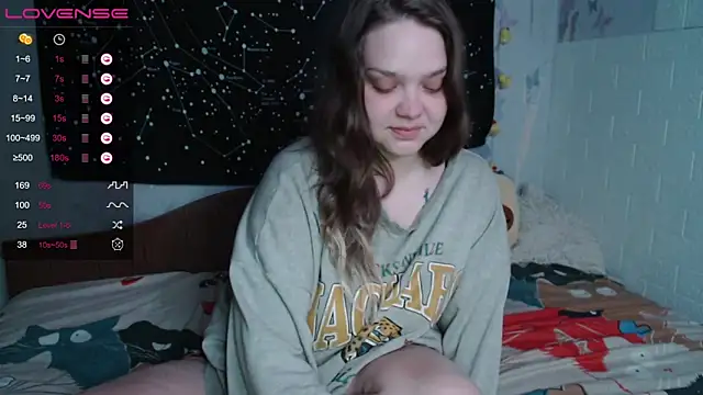 Snapshot of darling_tony chatting on 12.16.25 darling tony online show from 12.16.25