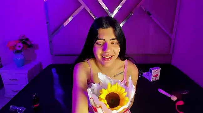 IsisRouse online show from 03.09.25