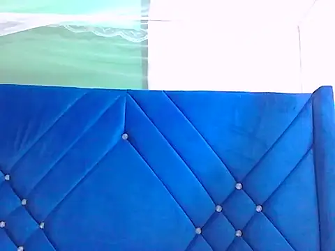 Snapshot of Baibe-leila chatting on 10.06.25 Baibe-leila online show from 10.06.25