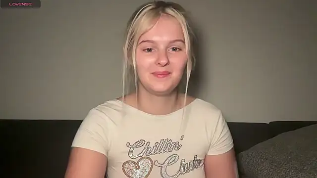 Snapshot of Allylove03 chatting on 11.15.25 Allylove03 online show from 11.15.25