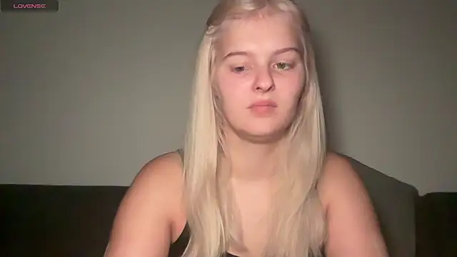 Snapshot of Allylove03 chatting on 11.23.25 Allylove03 online show from 11.23.25