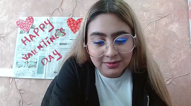 Miabonnett  online show from 02.14.25