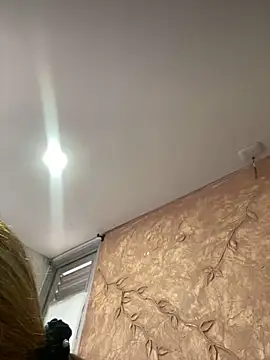 Miabonnett  online show from 09.29.25