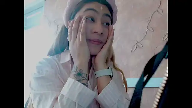 Miabonnett  online show from 10.01.25