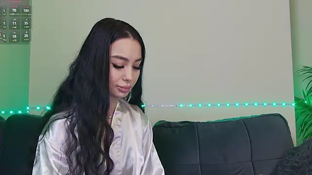 OnlyXandra online show from 02.07.25