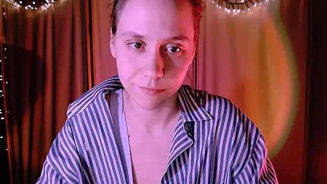 Snapshot of Malinax chatting on 12.09.24 Malinax online show from 12.09.24