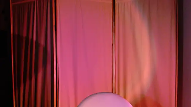 Snapshot of Malinax chatting on 01.19.25 Malinax online show from 01.19.25