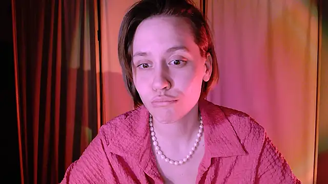 Snapshot of Malinax chatting on 01.30.25 Malinax online show from 01.30.25