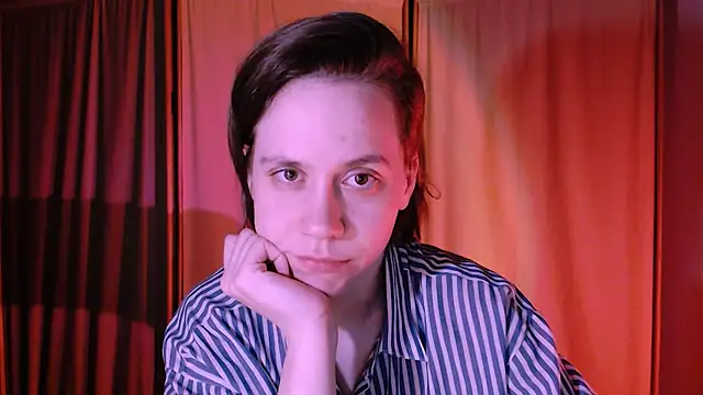 Snapshot of Malinax chatting on 03.01.25 Malinax online show from 03.01.25