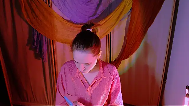 Snapshot of Malinax chatting on 11.03.25 Malinax online show from 11.03.25