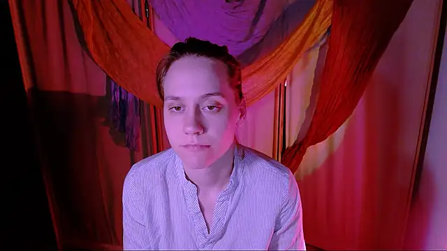 Snapshot of Malinax chatting on 11.07.25 Malinax online show from 11.07.25