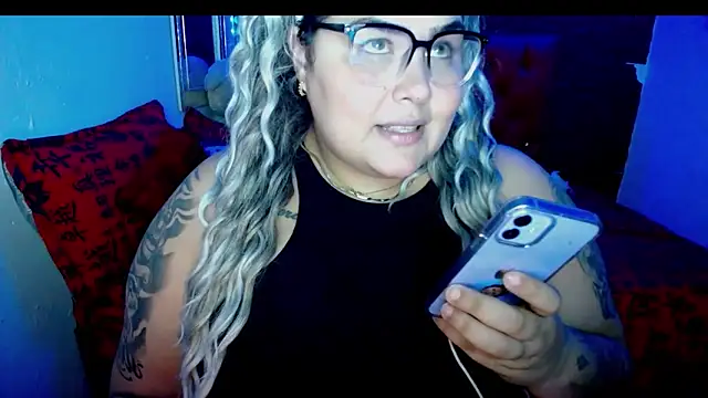 Snapshot of Fernanda_Big_Boobs chatting on 12.04.24 Fernanda Big Boobs online show from 12.04.24