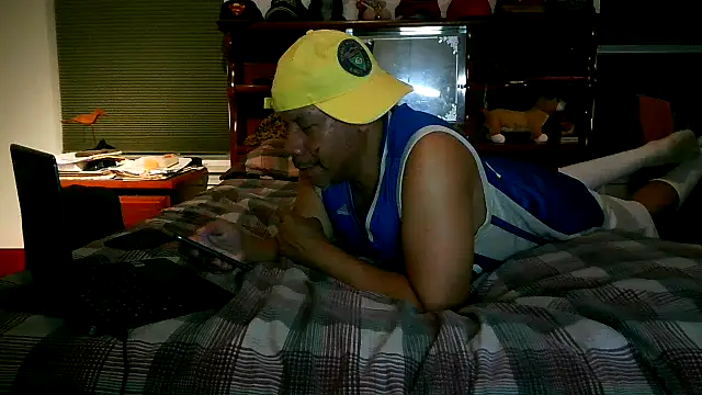 Snapshot of pimpdaddy4ever chatting on 11.28.25 pimpdaddy4ever online show from 11.28.25