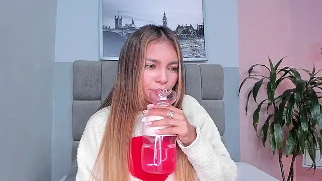 selene tylor  online show from 04.12.26