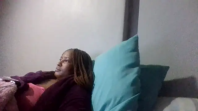 BabeAssXX online show from 04.12.26