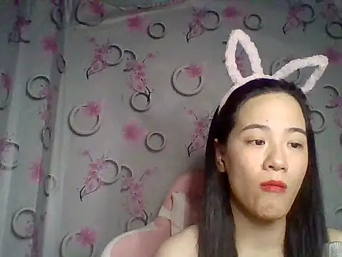 Snapshot of Nana-68 chatting on 11.08.25 Nana-68 online show from 11.08.25