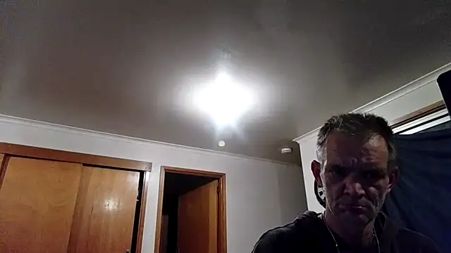 TooFknHorny7676xh online show from 06.01.26