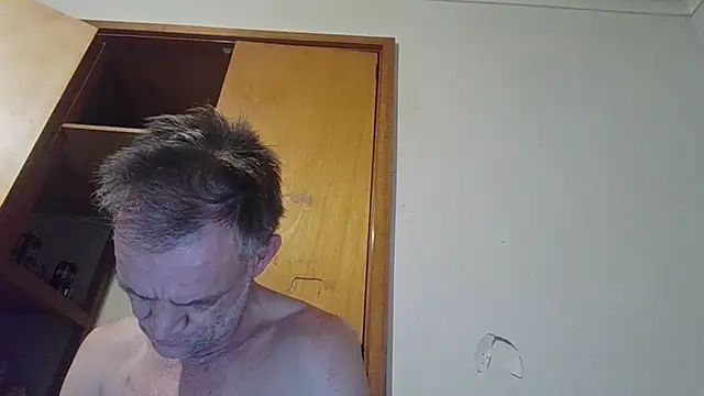 Snapshot of TooFknHorny7676@xh chatting on 07.17.26 TooFknHorny7676xh online show from 07.17.26
