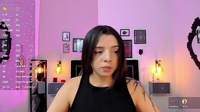 Charlotte  Benett online show from 03.16.26