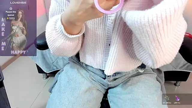 Charlotte  Benett online show from 03.31.26