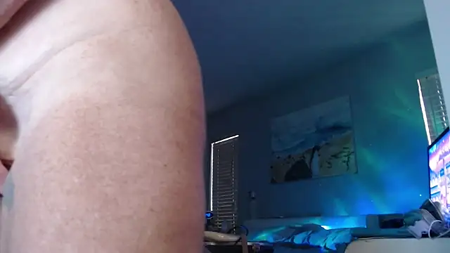 Snapshot of sweetnissapril chatting on 10.10.25 sweetnissapril online show from 10.10.25