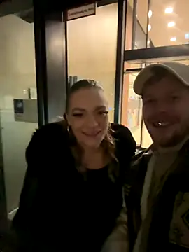 Snapshot of NickyGold_Official chatting on 11.23.25 NickyGold Official online show from 11.23.25