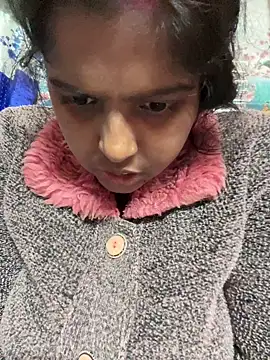 Beauty-queen online show from 12.17.25