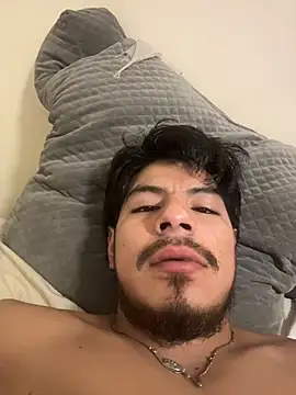 Snapshot of MynameisPaco chatting on 11.25.25 MynameisPaco online show from 11.25.25