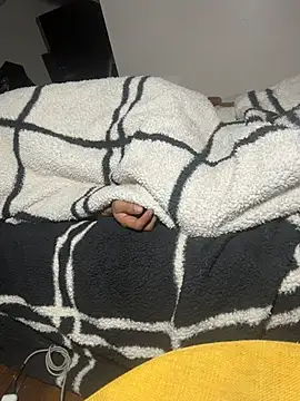 Snapshot of MynameisPaco chatting on 12.14.25 MynameisPaco online show from 12.14.25