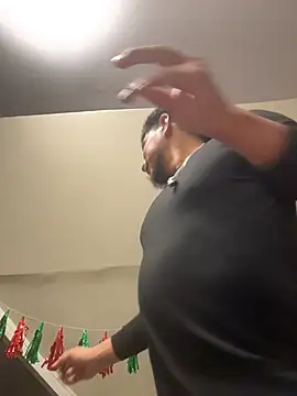 Snapshot of MynameisPaco chatting on 12.14.25 MynameisPaco online show from 12.14.25