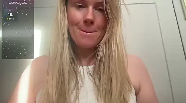 redheadrosie69 online show from 03.04.25