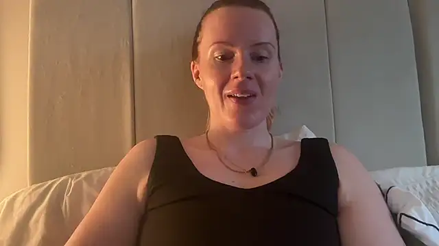 redheadrosie69 online show from 10.03.25