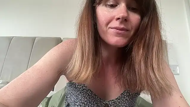 Snapshot of redheadrosie69 chatting on 06.17.26 redheadrosie69 online show from 06.17.26
