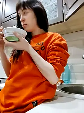 NikaXBerry online show from 01.01.25