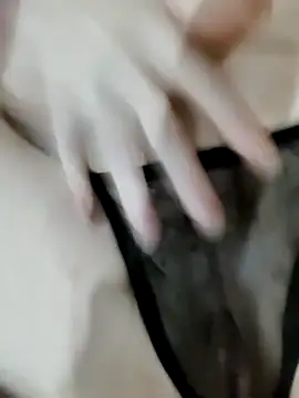 NikaXBerry online show from 02.05.25