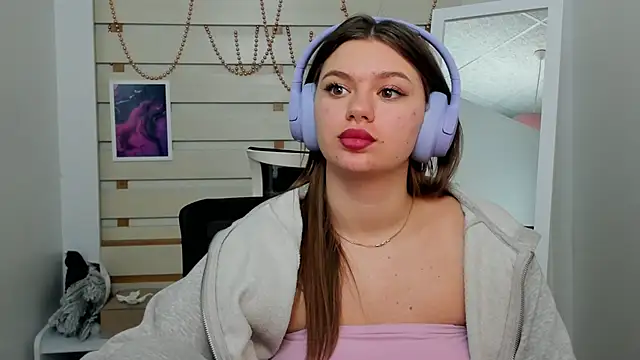 Josephine Kiss online show from 01.19.25