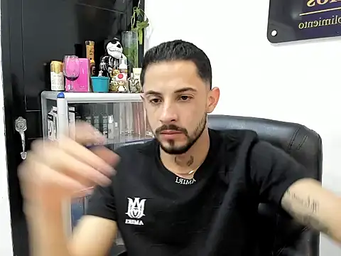 Snapshot of Erick_Wall chatting on 03.04.26 Erick Wall online show from 03.04.26