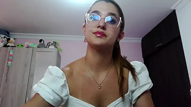 caroline jonson online show from 01.09.25