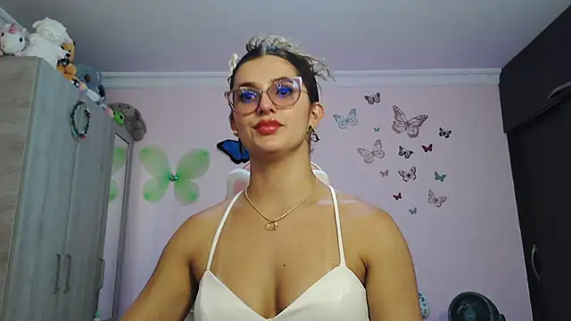 caroline jonson online show from 02.22.26