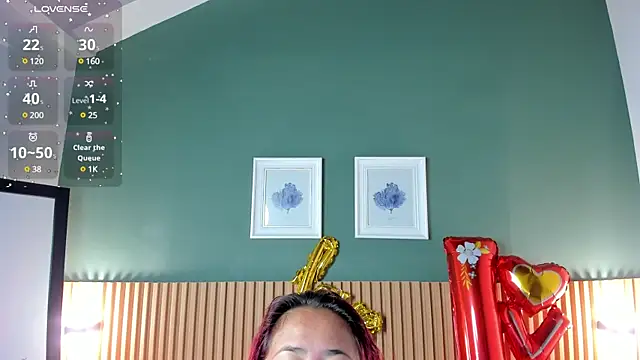 Snapshot of _anavictoria_ chatting on 02.14.25 anavictoria online show from 02.14.25