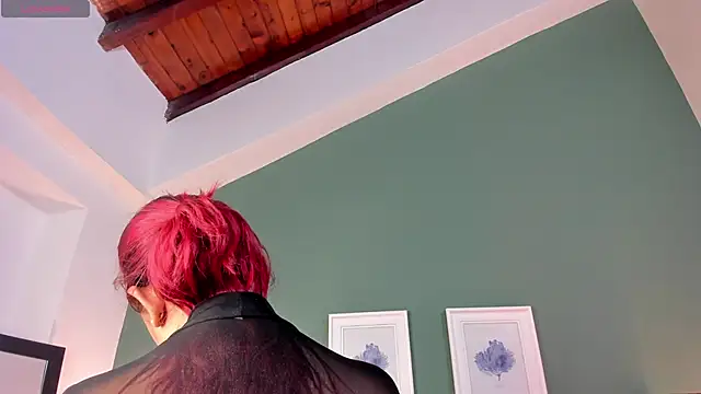 Snapshot of _anavictoria_ chatting on 02.21.25 anavictoria online show from 02.21.25