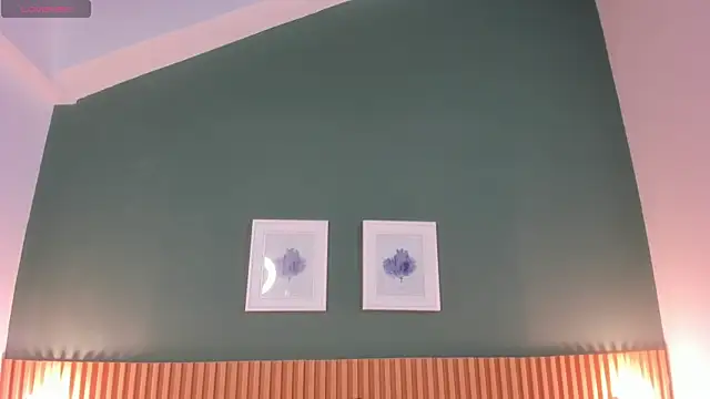 Snapshot of _anavictoria_ chatting on 10.27.25 anavictoria online show from 10.27.25