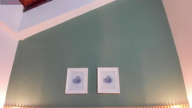 Snapshot of _anavictoria_ chatting on 11.04.25 anavictoria online show from 11.04.25