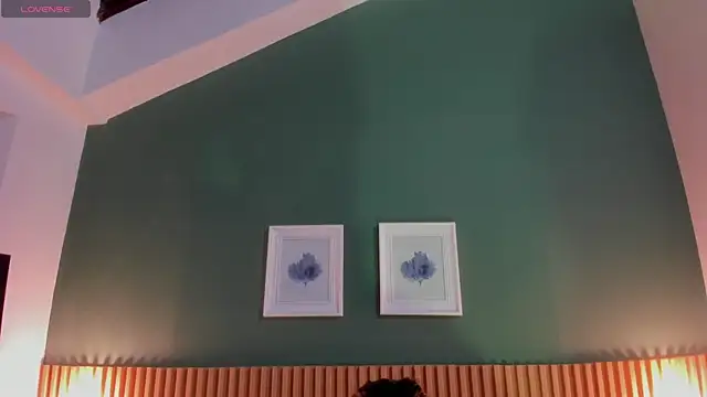 Snapshot of _anavictoria_ chatting on 11.08.25 anavictoria online show from 11.08.25