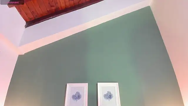 Snapshot of _anavictoria_ chatting on 11.10.25 anavictoria online show from 11.10.25