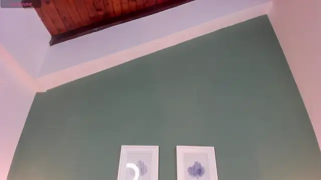 Snapshot of _anavictoria_ chatting on 11.29.25 anavictoria online show from 11.29.25