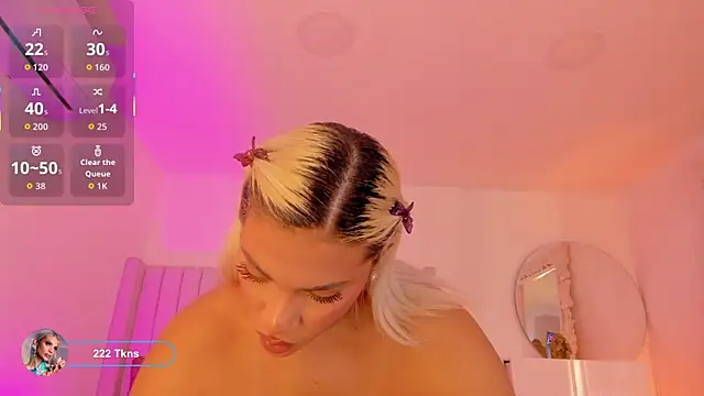 Snapshot of Shelynna_azzul chatting on 12.14.25 Shelynna azzul online show from 12.14.25