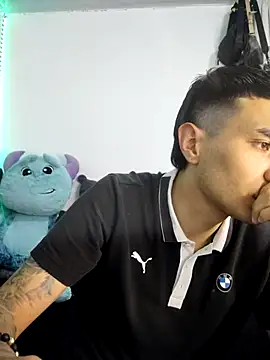 Snapshot of Tifanny_Sweett chatting on 12.16.25 Tifanny Sweett online show from 12.16.25